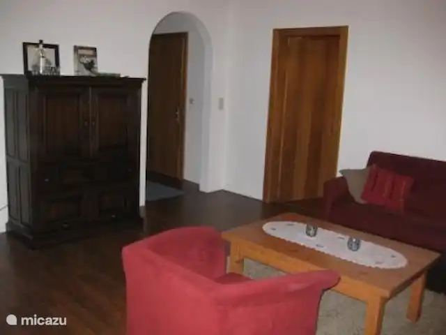 Montafón en Austria, Vorarlberg, Schruns - apartamento Salón donde pueden alojarse 10 personas