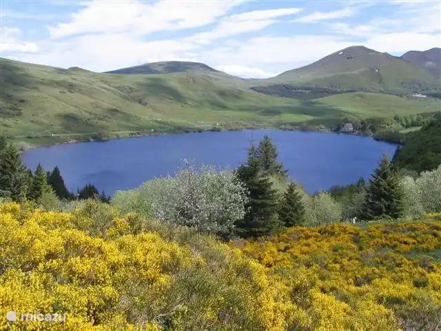 Ansicht der alten Vulkane während der Spaziergang zum Lac Guery.