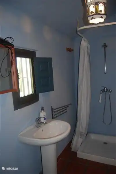  bathroom 3 with shower and toilet