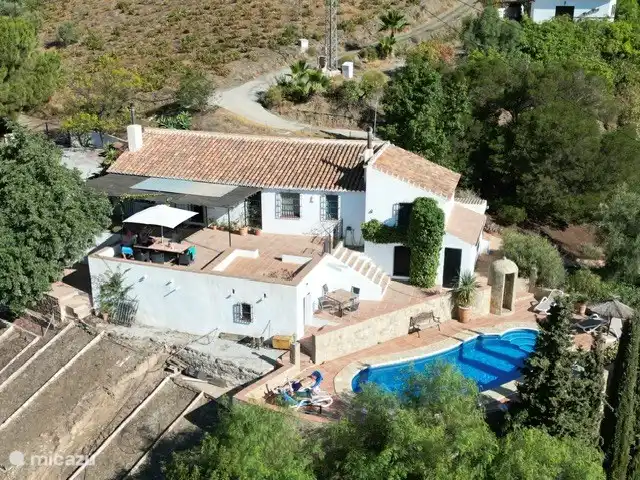 Finca La Estrella de Cómpeta huren in Spanje, Andalusië, Cómpeta - finca Finca La Estrella vanuit de lucht