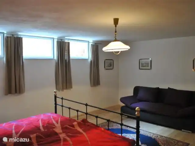 Chalet Naromoru huren in Oostenrijk, Salzburgerland, Saalfelden (Zell am See) - chalet Slaapkamer 4
is een grote slaapkamer.
op het slaapsofa kunnen nig twee personen overnachten.