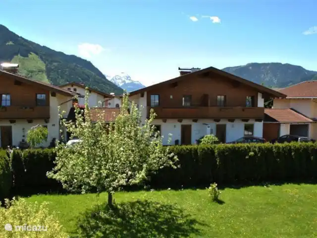 Chalet Naromoru huren in Oostenrijk, Salzburgerland, Saalfelden (Zell am See) - chalet Uitzicht van Slaapkamer 2