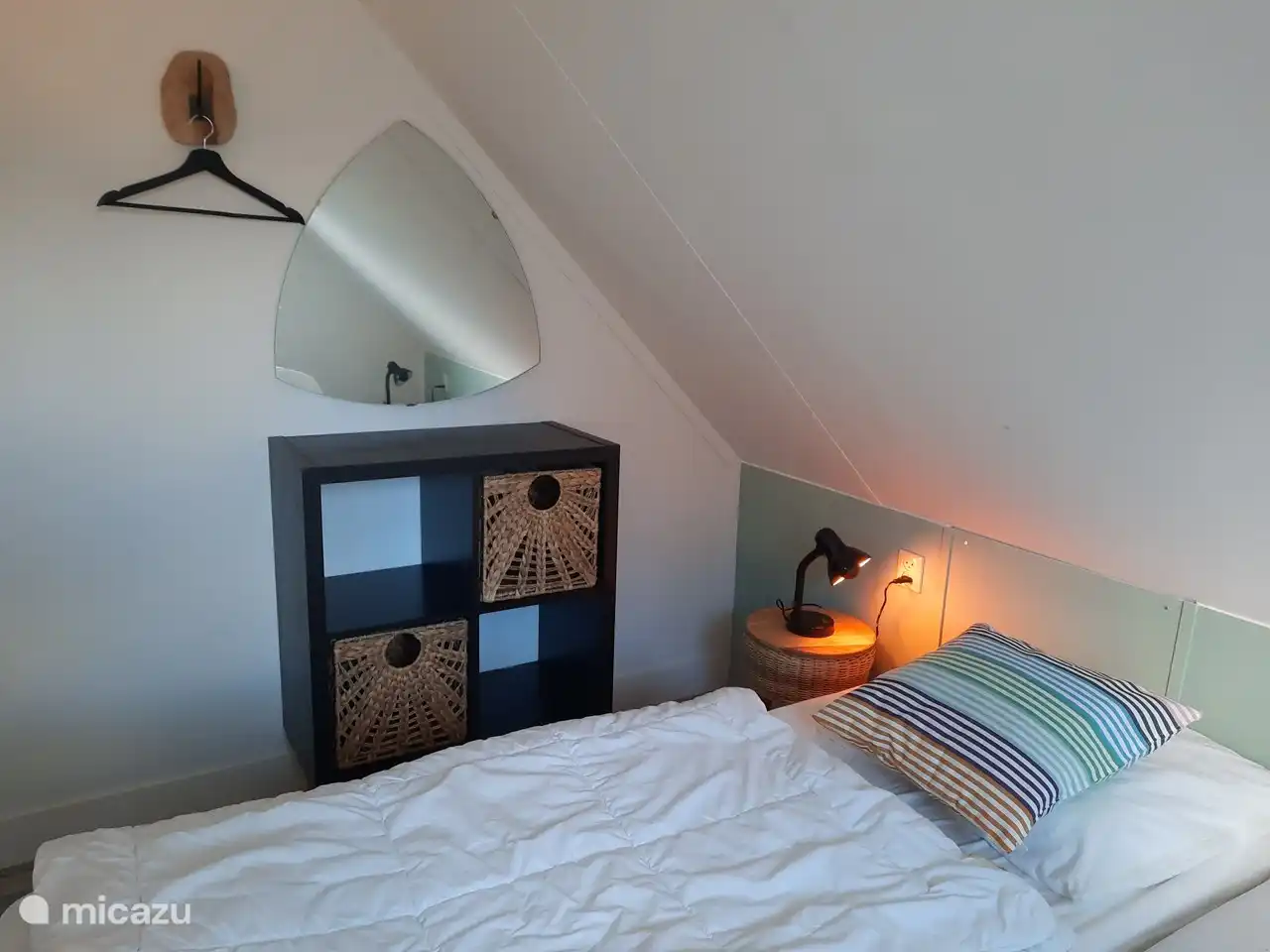 Jedes Schlafzimmer verfügt über 2 Boxspringbetten, von denen 1 auf dem Foto zu sehen ist.