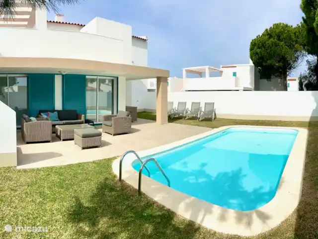 Casa Carpe Diem | Portugal, Algarve, Alvor - villa Vue piscine et terrasse.