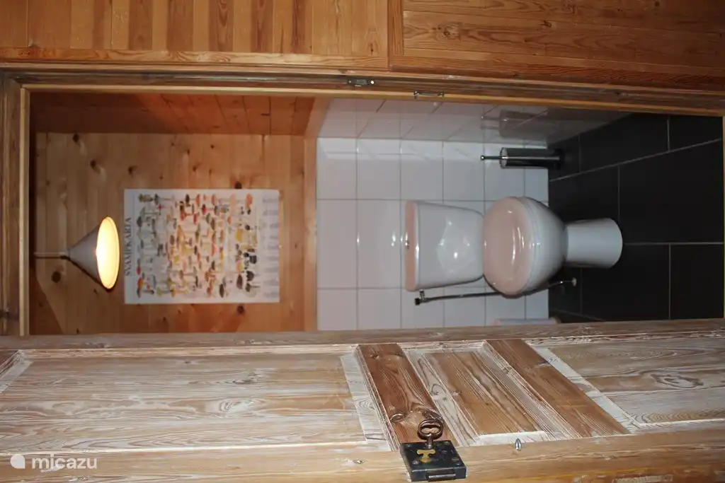 Toilette neu im Jahr 2017