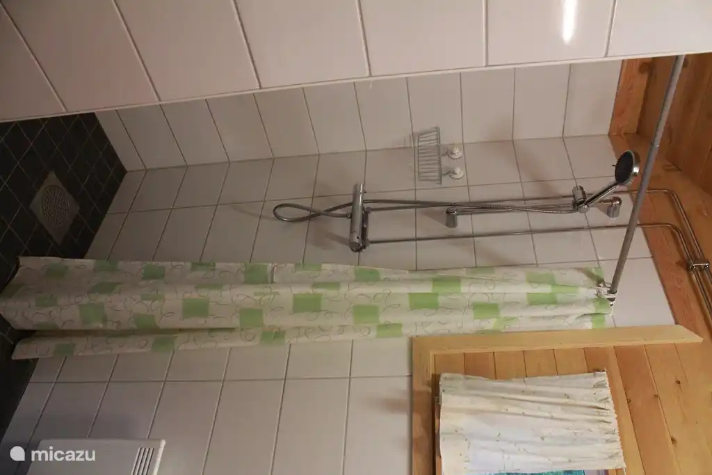 Neue Dusche, mit Fußbodenheizung