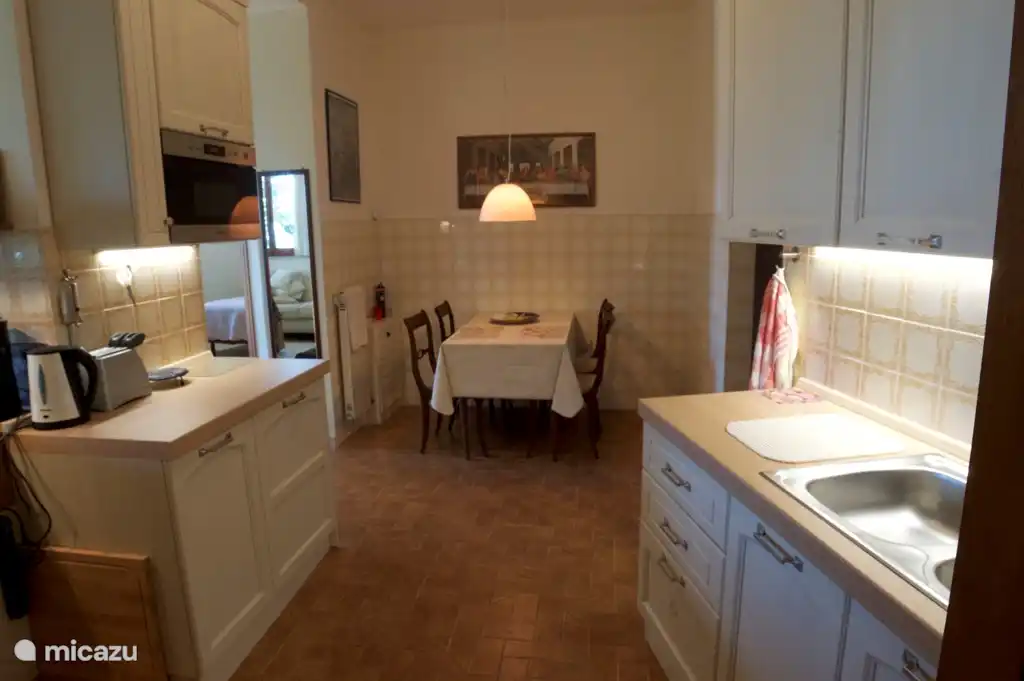 Cocina apartamento en planta baja.