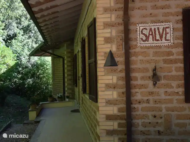 Location de Vacances Italie, Ombrie, Bettona, villa - Belle maison de vacances avec piscine Entrée Casa Salve