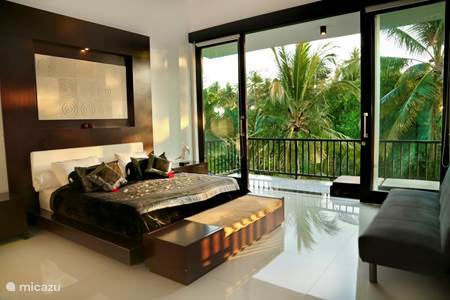 "Royal pleasures" Carline and Gillian stayed at Villa Rumah Sungai in June 2014