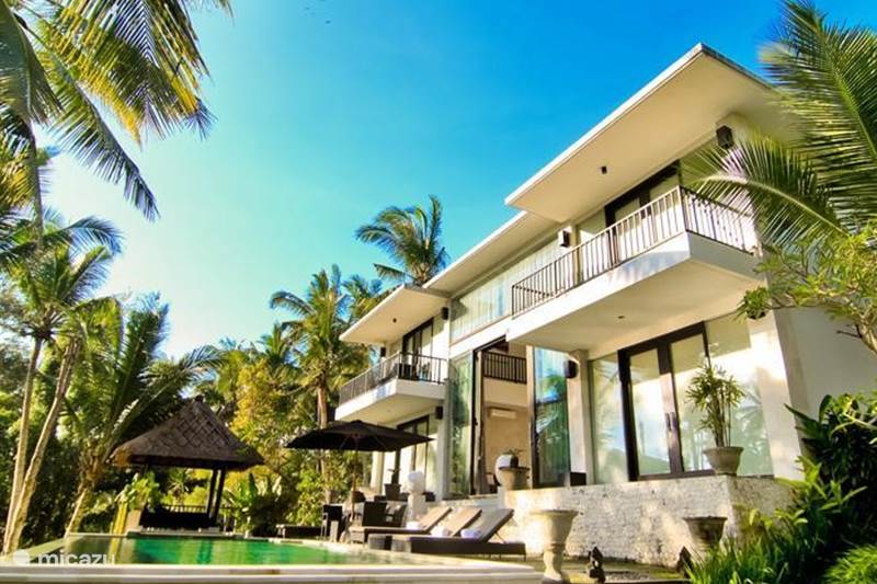 Rent Villa  Rumah Sungai in Ubud  Bali  Micazu