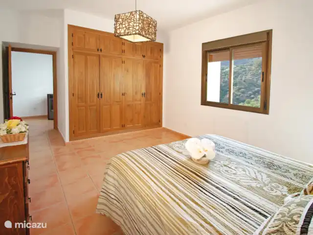 Villa Los Poyatos, Comares | Espagne, Costa del Sol, Comares - villa Et même depuis les chambres, vous pourrez profiter de la vue.