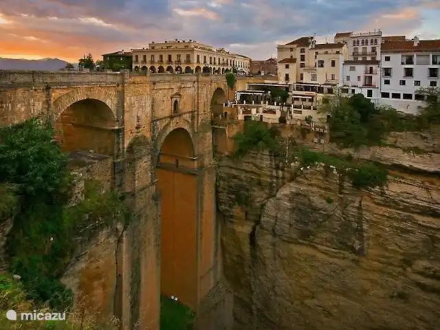 Villa Los Poyatos, Comares | Espagne, Costa del Sol, Comares - villa Ronda, la ville construite de façon spectaculaire au-dessus du fleuve Tejo.