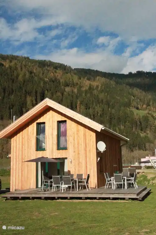 Im Laufe des Tages durch die Sonne genießen auf der Terrasse oder im Garten.