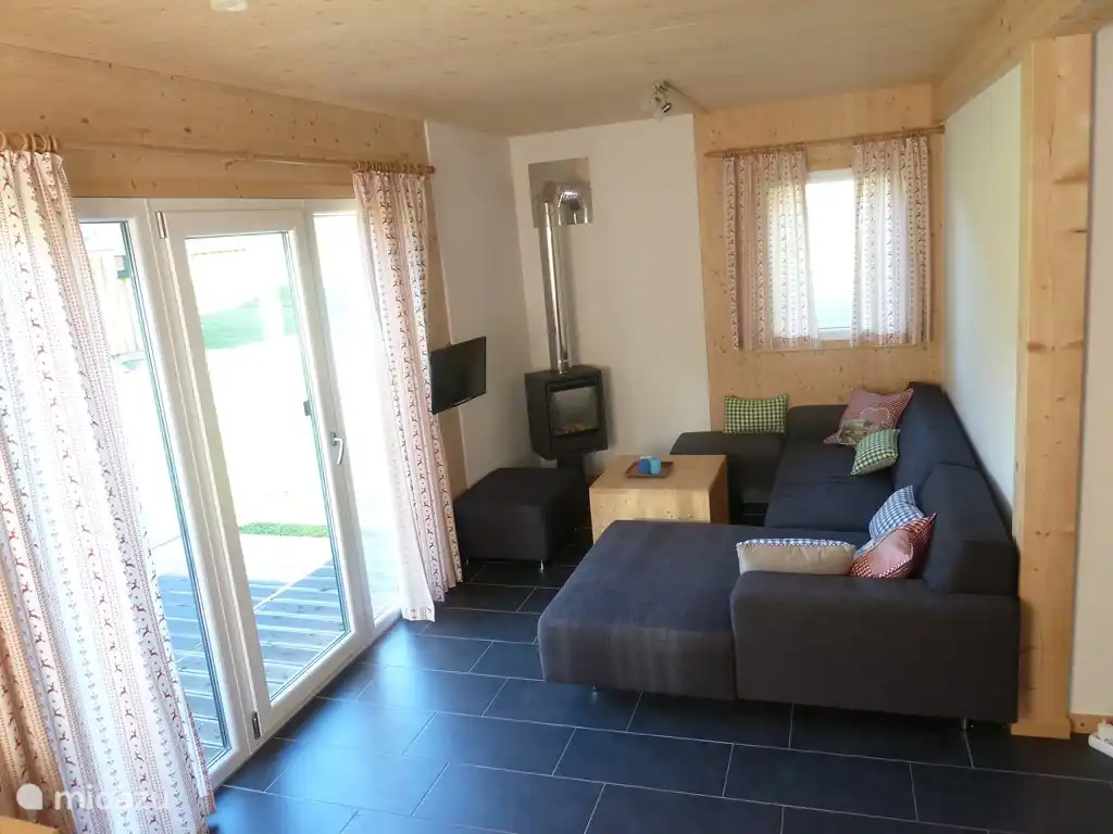 Das Wohnzimmer verfügt über einen Gas-Kamin für gemütliche und warme Winterabende. Überall im Haus, eine starke WiFi-Signal (kostenlos) erhalten.