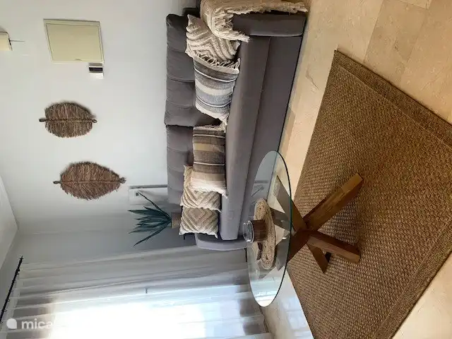 The sofa can easily be transformed into a sofa bed. Also ideal for watching TV for a long time.