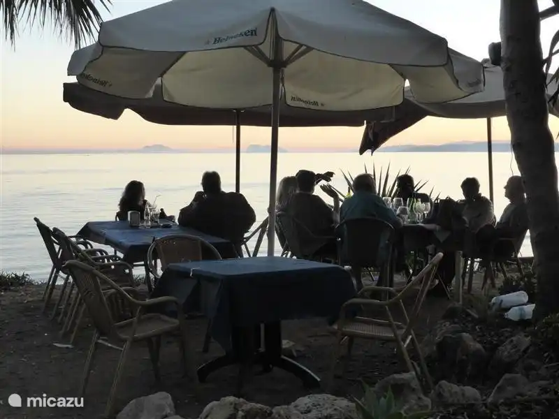 s,Dîner du soir vers Estepona........