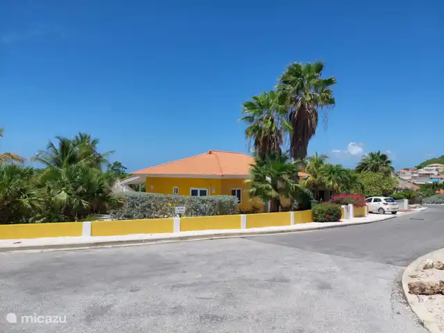Villa Flamboyante | Curaçao, Banda Abou (ouest), Fontein - maison de vacances Terrain spacieux de 699 m² avec beaucoup d’intimité.