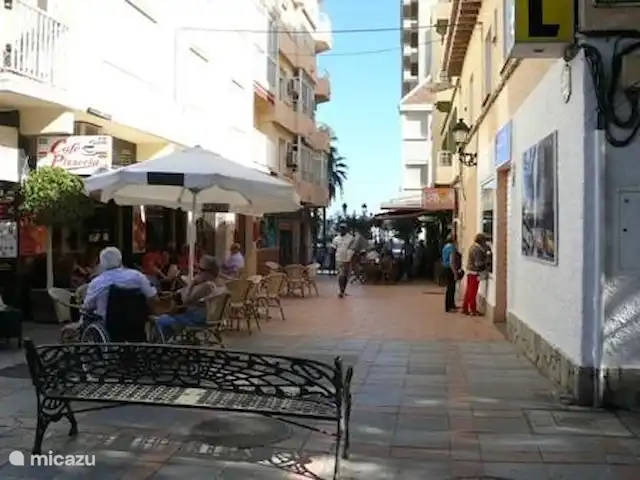 Application de luxe. Los Boliches, Fuengirola | Espagne, Costa del Sol, Fuengirola - appartement Mangez de délicieuses tapas à midi