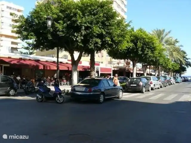 Application de luxe. Los Boliches, Fuengirola | Espagne, Costa del Sol, Fuengirola - appartement Les bars et restaurants sont très proches