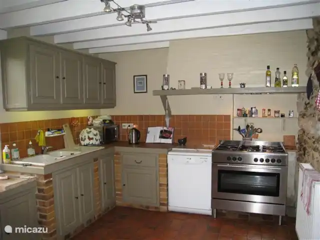 Location de Vacances France, Nièvre, Arquian, maison de vacances - Le Biron Blanc La cuisine