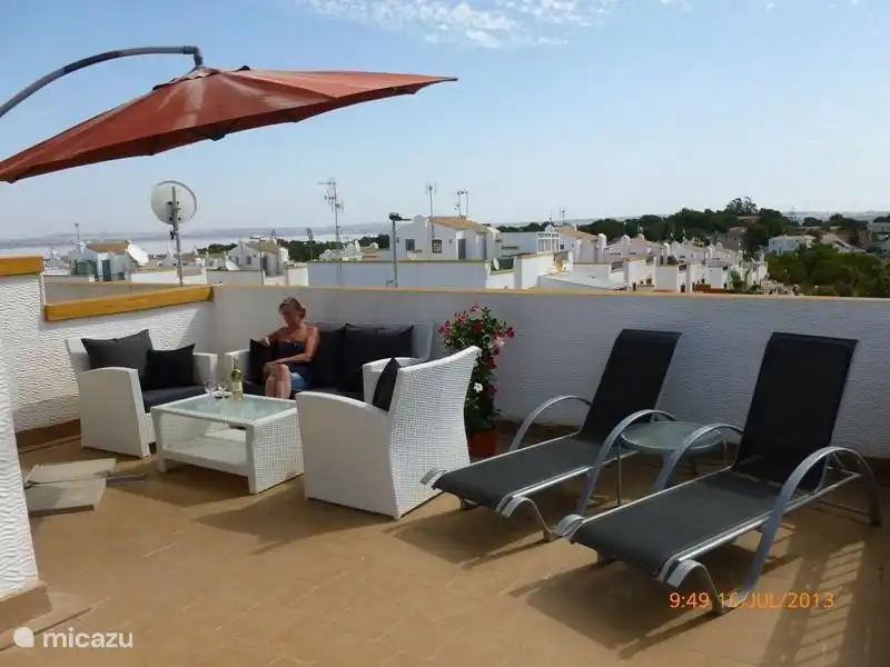 Solarium mit Lounge und Liegestühle für Sonnenanbeter