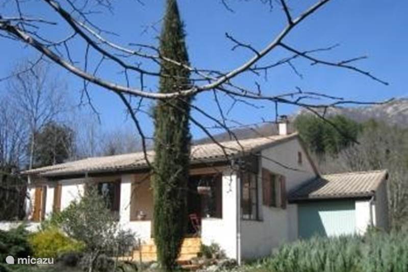 Vacation rental France, Ardèche, Joannas Holiday house Justamont
