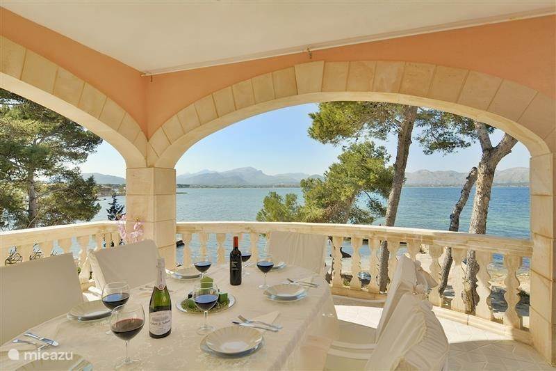 Luxe appartement, direct aan zee! in Alcúdia, Mallorca huren? | Micazu