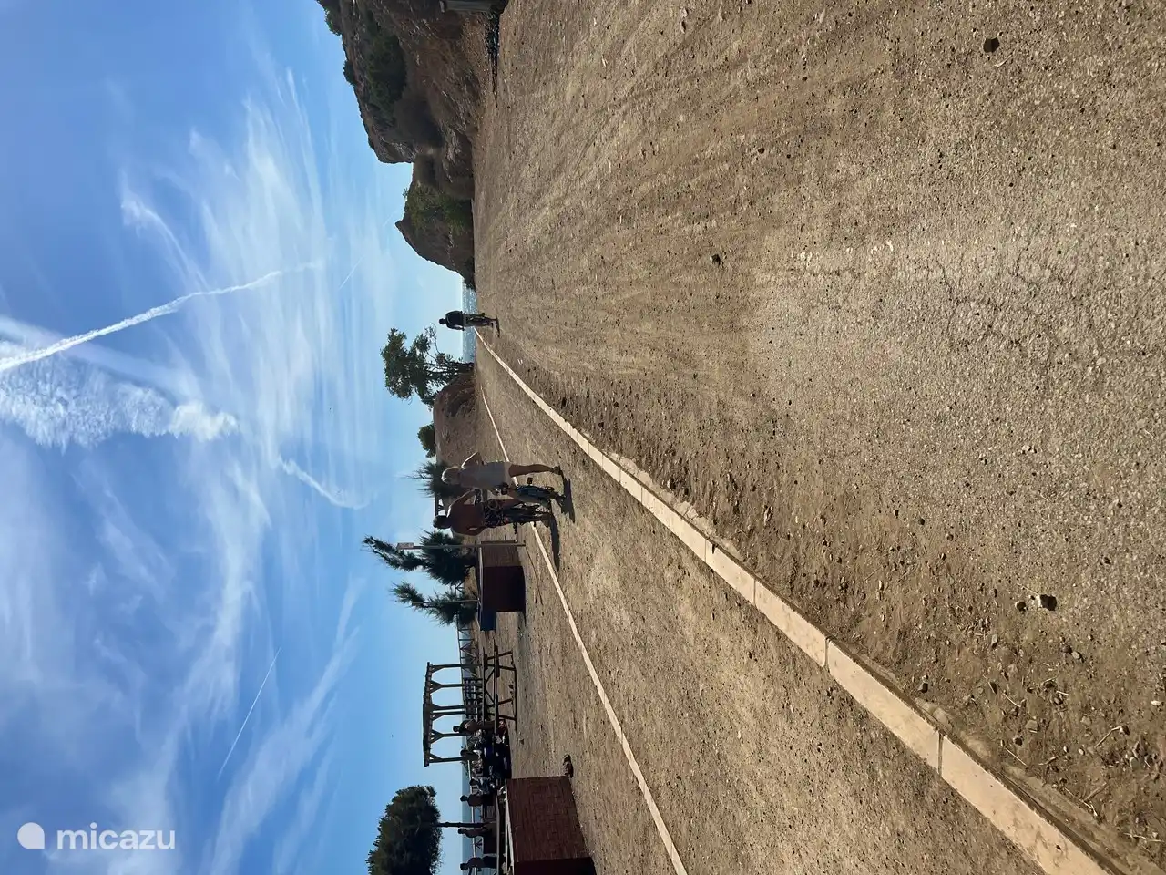 Wunderschöne Radwege ab Málaga und Erkundung der gesamten Küste entlang von Dörfern und Stränden.