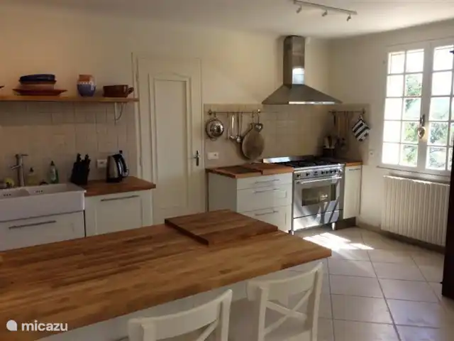 Villa Les Trois Pins | France, Vaucluse, Vaison-la-Romaine - villa cuisine
