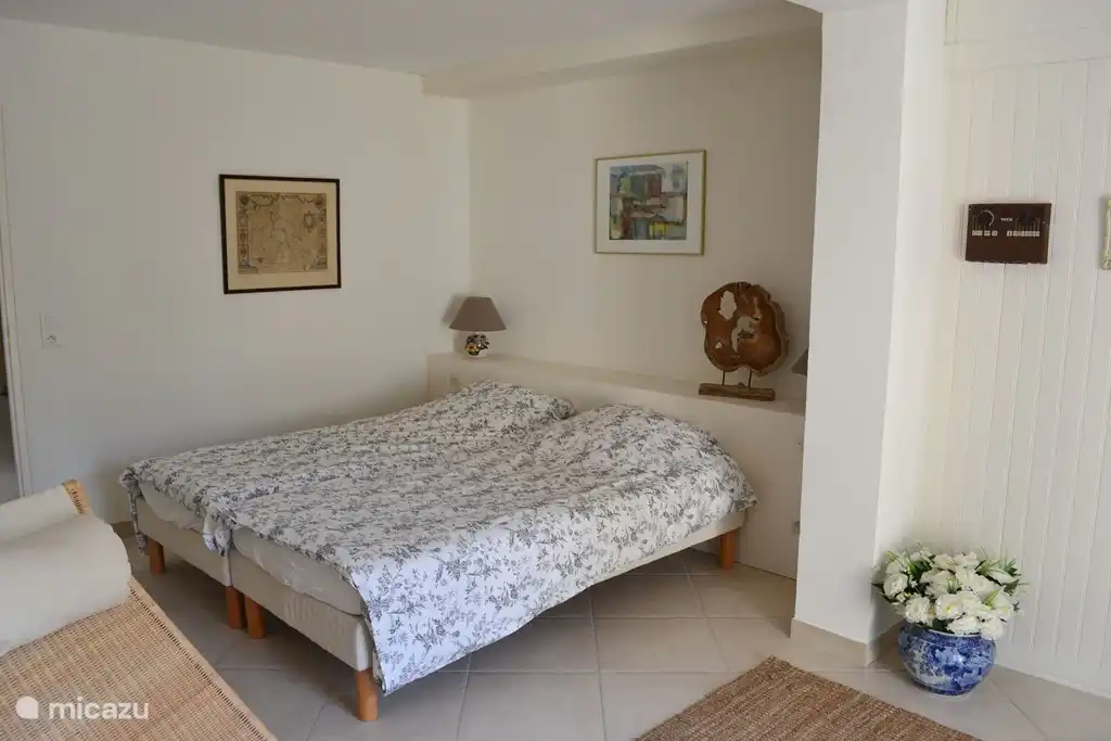 Dormitorio de la planta baja (1)