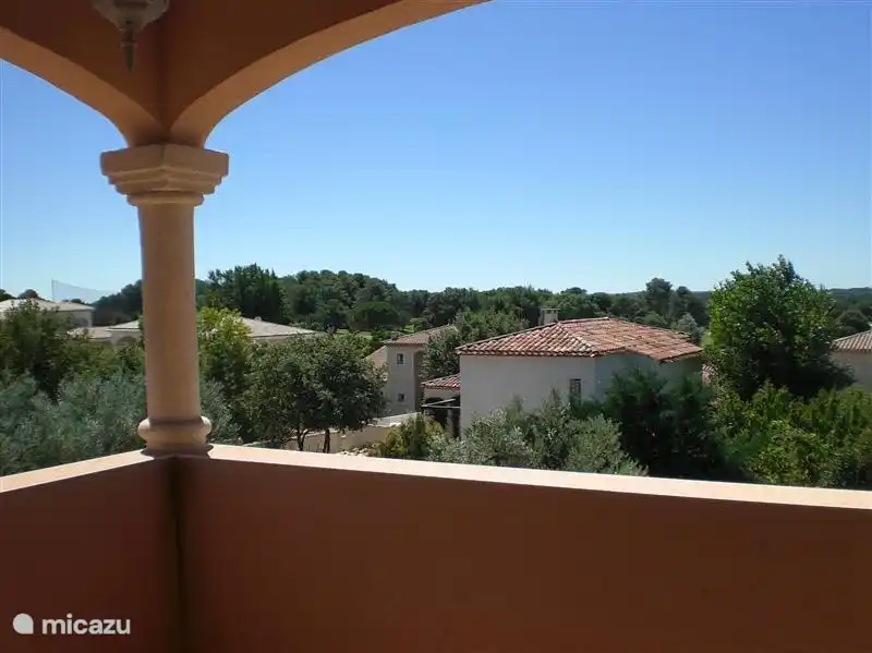 Blick von der Terrasse auf der ersten Etage.