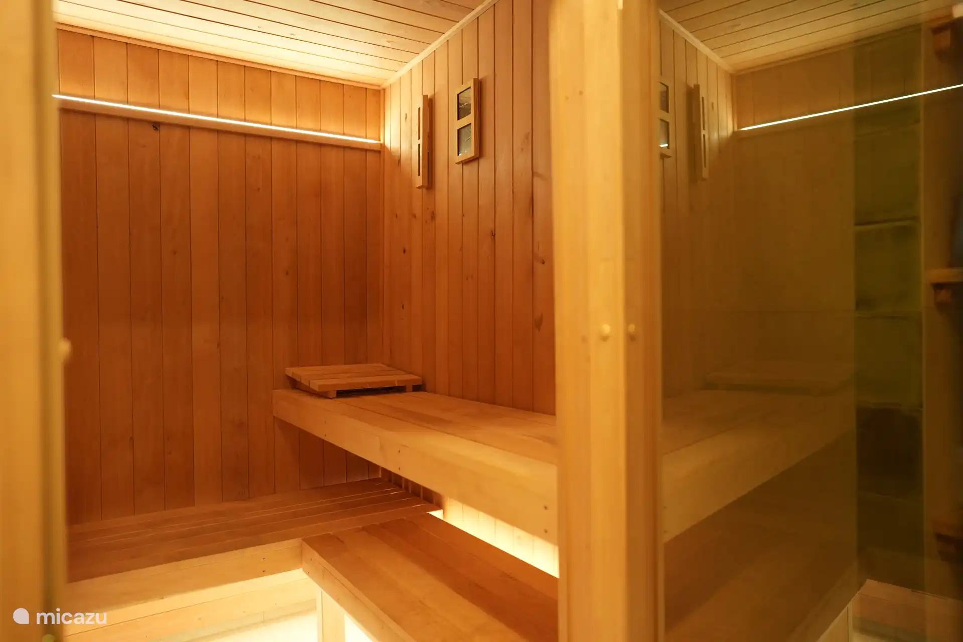 An eine komplett renovierte finnische Sauna mit stimmungsvoller Beleuchtung und dem Hören Ihrer Lieblingsmusik ist ebenfalls gedacht.