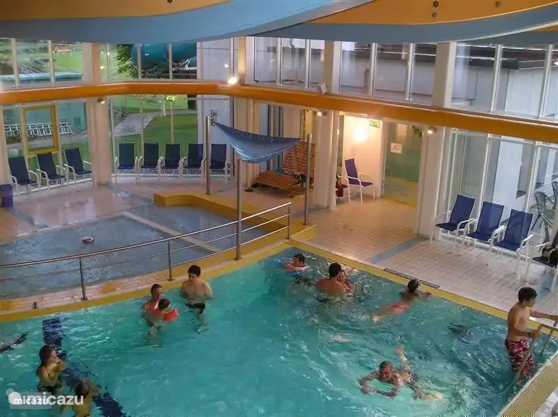 In Kötschach a short walk from the cottage, a beautiful outdoor / indoor pool with sunbathing area and views of the beautiful mountains.