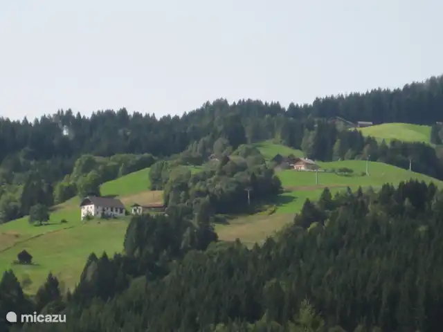 Chalet Kötschach en Austria, Carintia, Kötschach-Mauthen - casa vacacional En verano desde el jardín una hermosa vista de las laderas de Kötschach