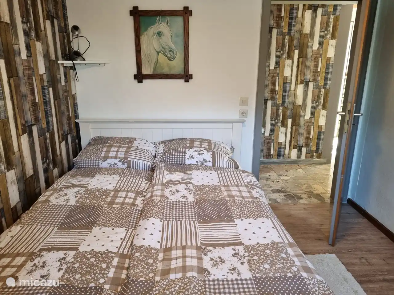 Schlafzimmer 6. Im Erdgeschoss neben dem zweiten Badezimmer.