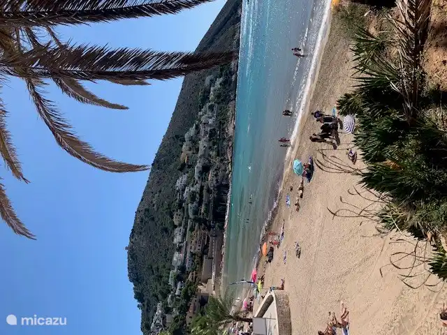 playa de El Portet a poca distancia de Moraira