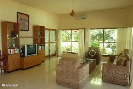 Vakantiehuis Indonesië, Bali, Bukti villa Sea view woonkamer