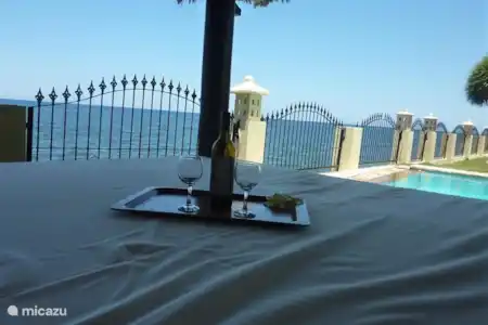 Vakantiehuis Indonesië, Bali, Bukti villa Sea view Bale benong, hierin kunt u lekker rusten en van de omgeving genieten