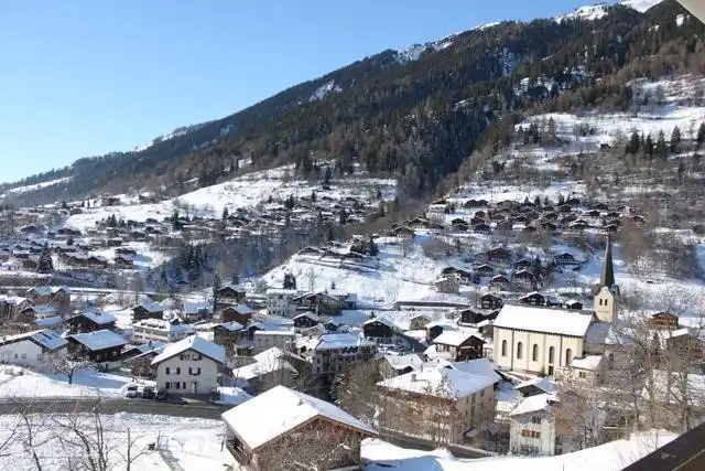 Hermosa vista sobre el pueblo desde el balcón.