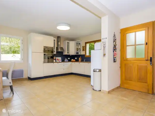 Suzanne | France, Dordogne, Cazals - maison de vacances La cuisine spacieuse