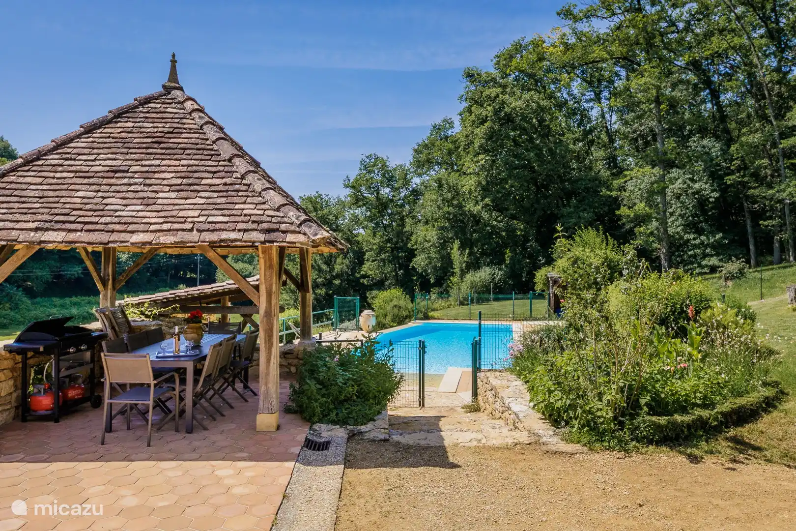 Veranda und Schwimmbad