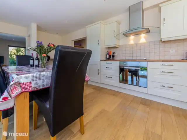 Bonnie Vie | France, Lot, Souillac - maison de vacances La cuisine