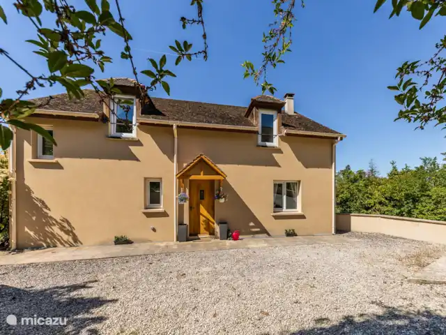 Bonnie Vie | France, Lot, Souillac - maison de vacances La maison