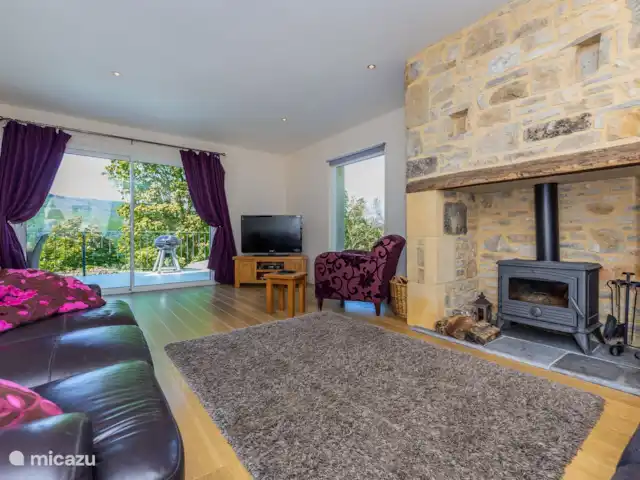 Bonnie Vie | France, Lot, Souillac - maison de vacances Le salon