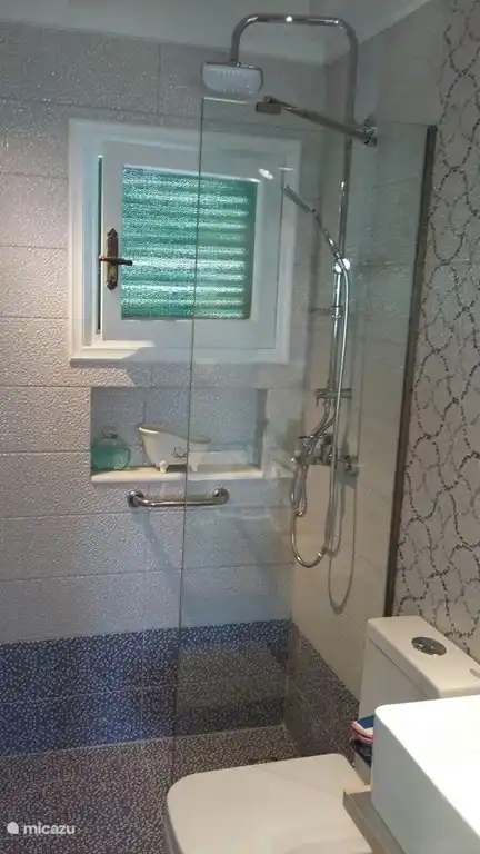 Badezimmer Nr. 9 für Zimmer 9a und 9b