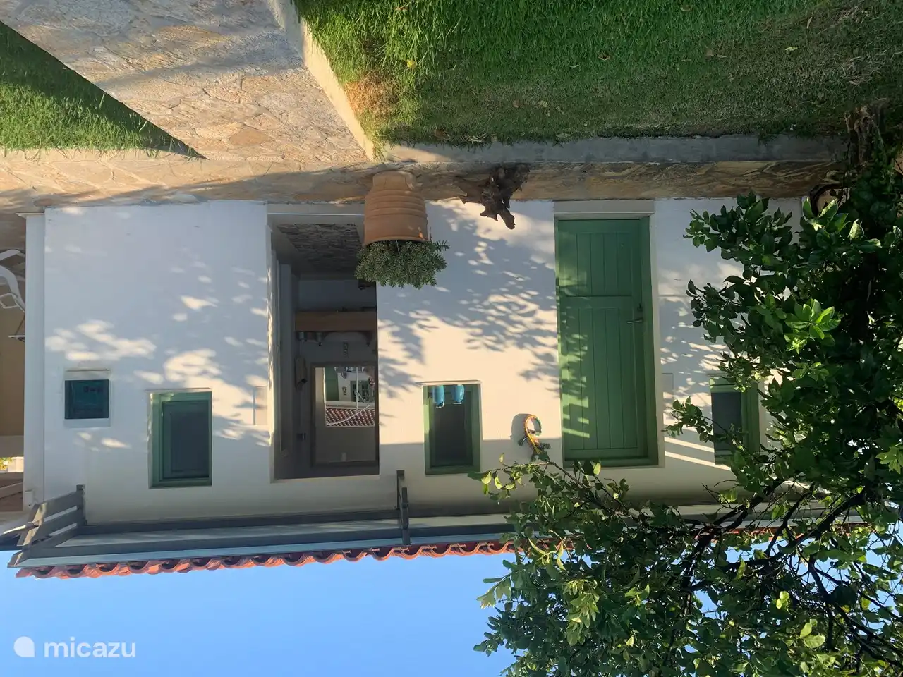 Cottage im Garten mit neuer Dusche, Waschmaschine und 2 Toiletten