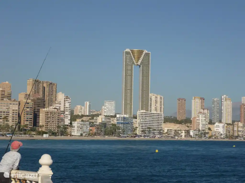 Benidorm ist 25 Autominuten von der Villa aus. Benidorm ist eine beliebte spanische Ferienort und Sie können auch einkaufen zu genießen.