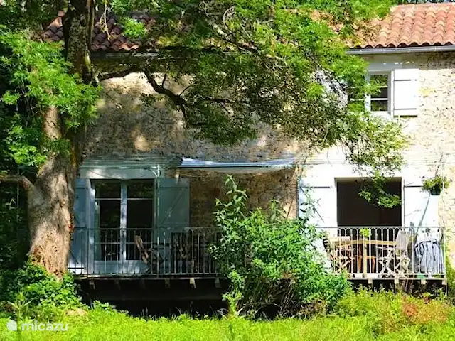 Ensemble Romantique | France, Lot, Bélaye - maison de vacances le jardin romantique