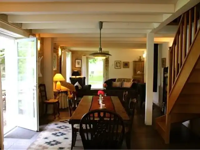 Ensemble Romantique | France, Lot, Bélaye - maison de vacances salle à manger