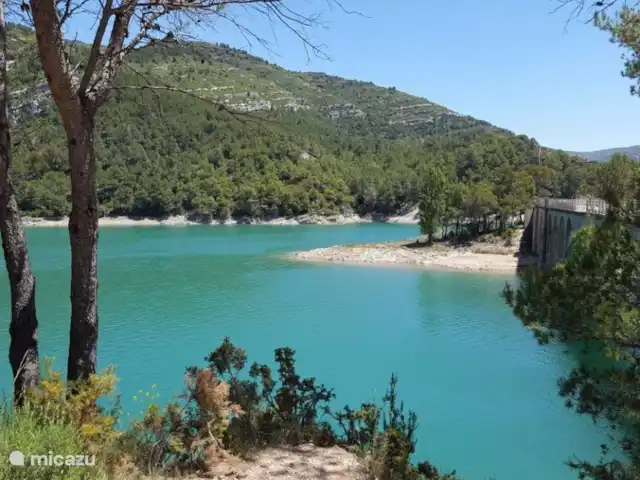 Villa Bella Orange | Espagne, Costa del Azahar, Calig - maison mitoyenne Le réservoir de La Senia, qui vaut vraiment le détour si vous êtes dans la région, se trouve à une demi-heure de route de notre maison.